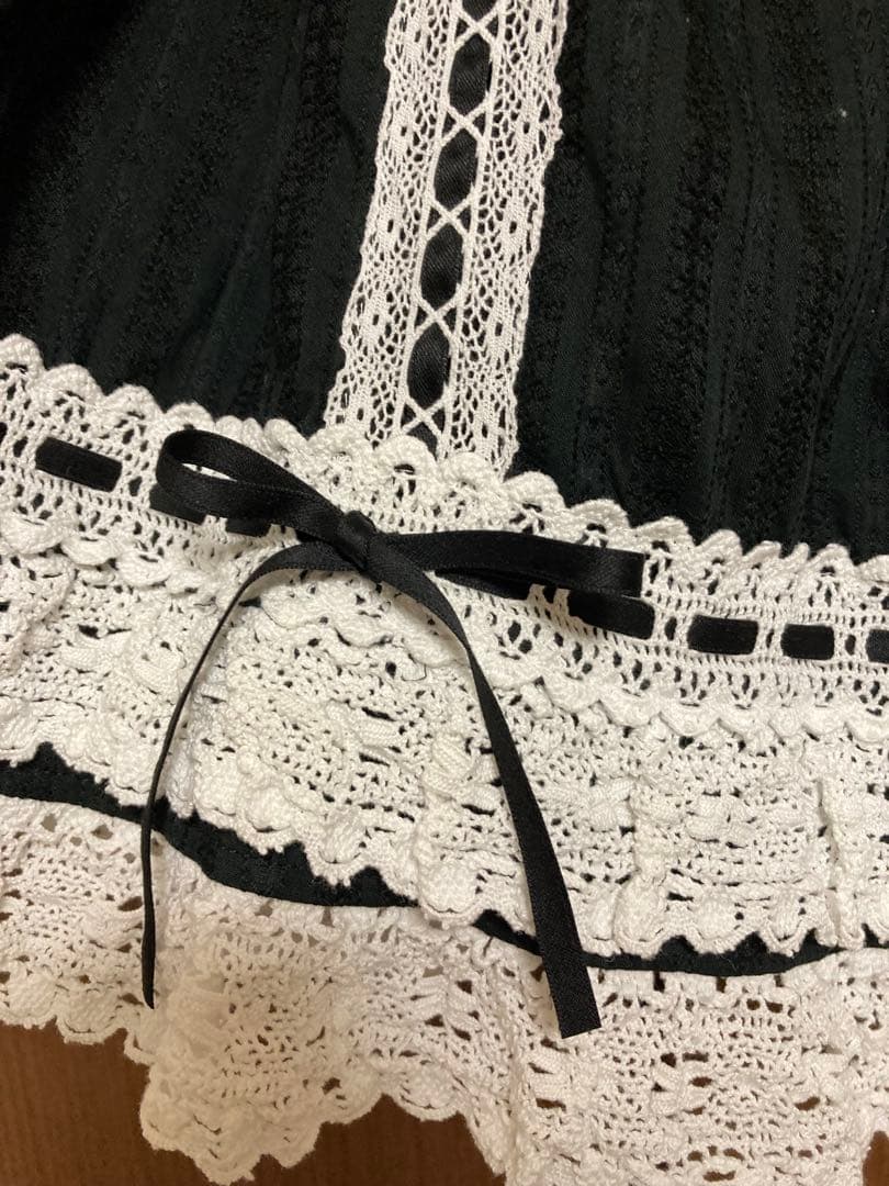 ベイビーザスターズシャインブライト　からみスカート　黒×白レース