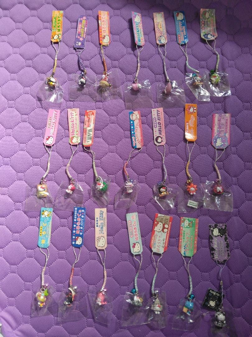 ご当地キティちゃん根付け106個セット