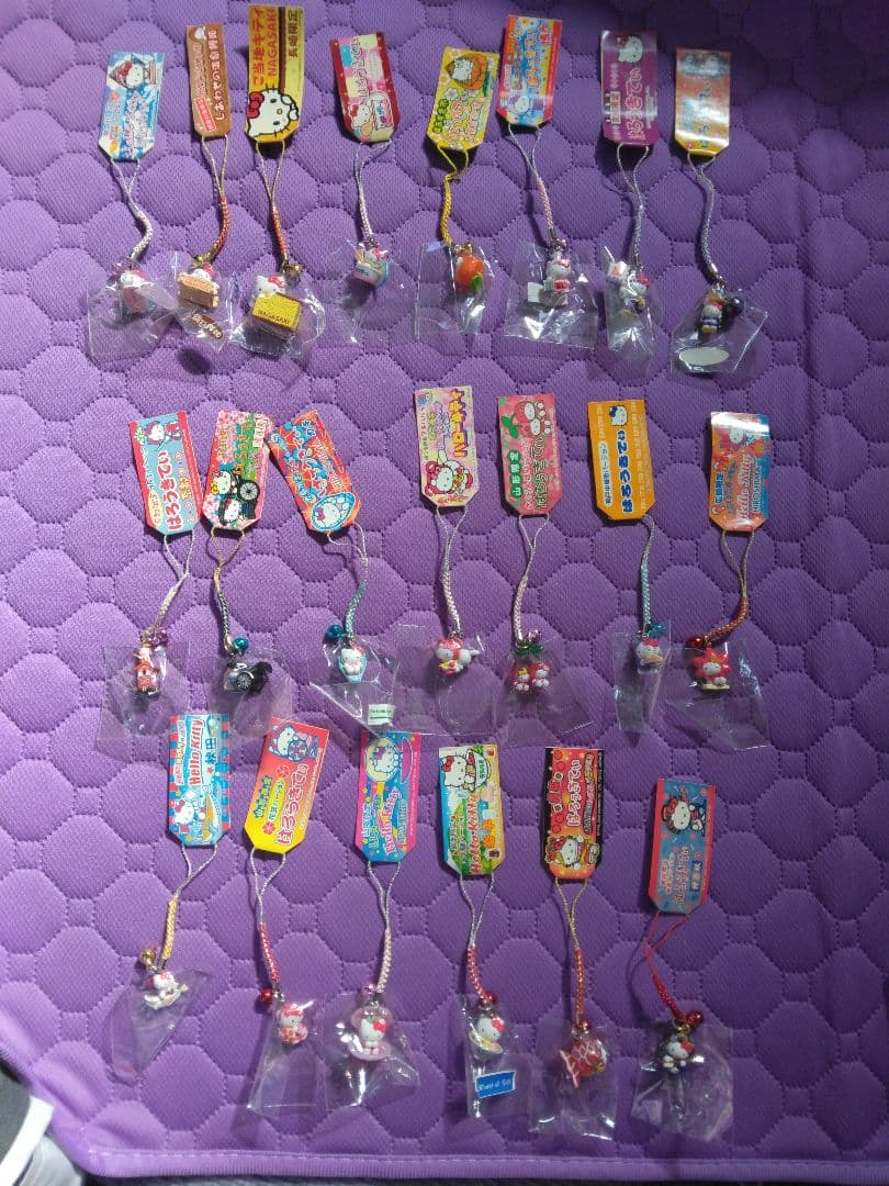 ご当地キティちゃん根付け106個セット