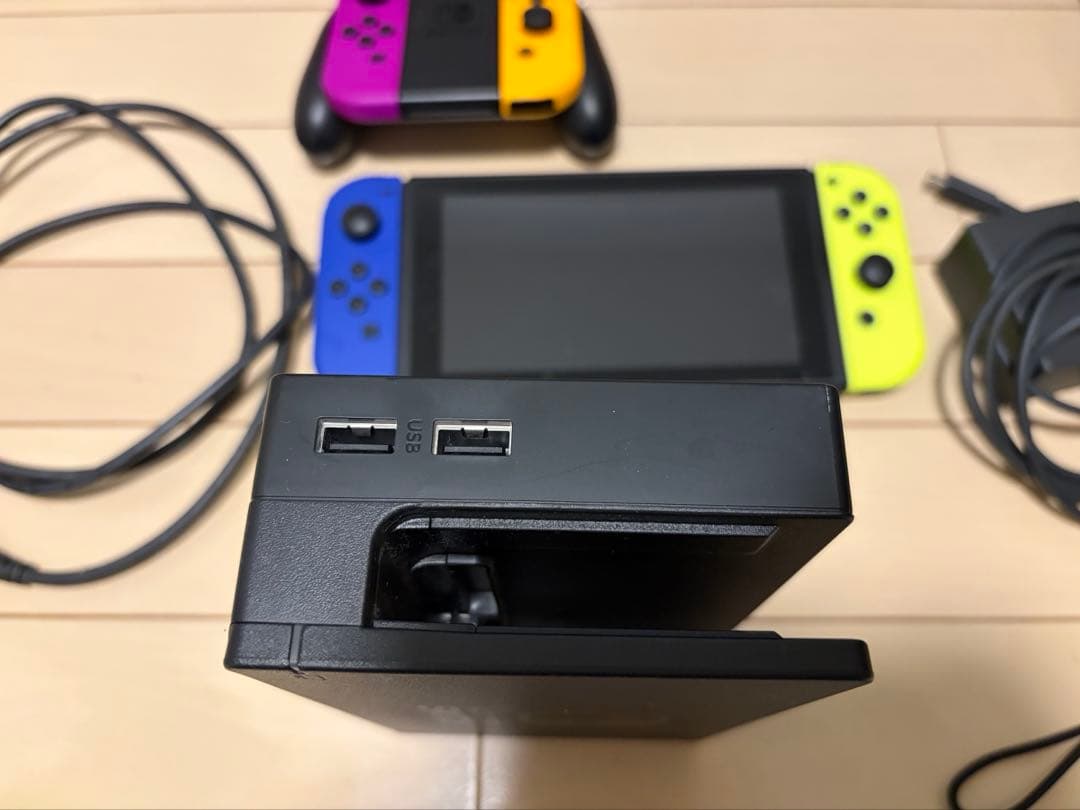Nintendo Switch 本体　追加Joy-Con 持ち運びケース付き