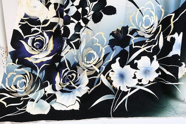 ★専用★美品 振袖 銀通し 黒 オフホワイト 薔薇 トールサイズ 身丈175cm