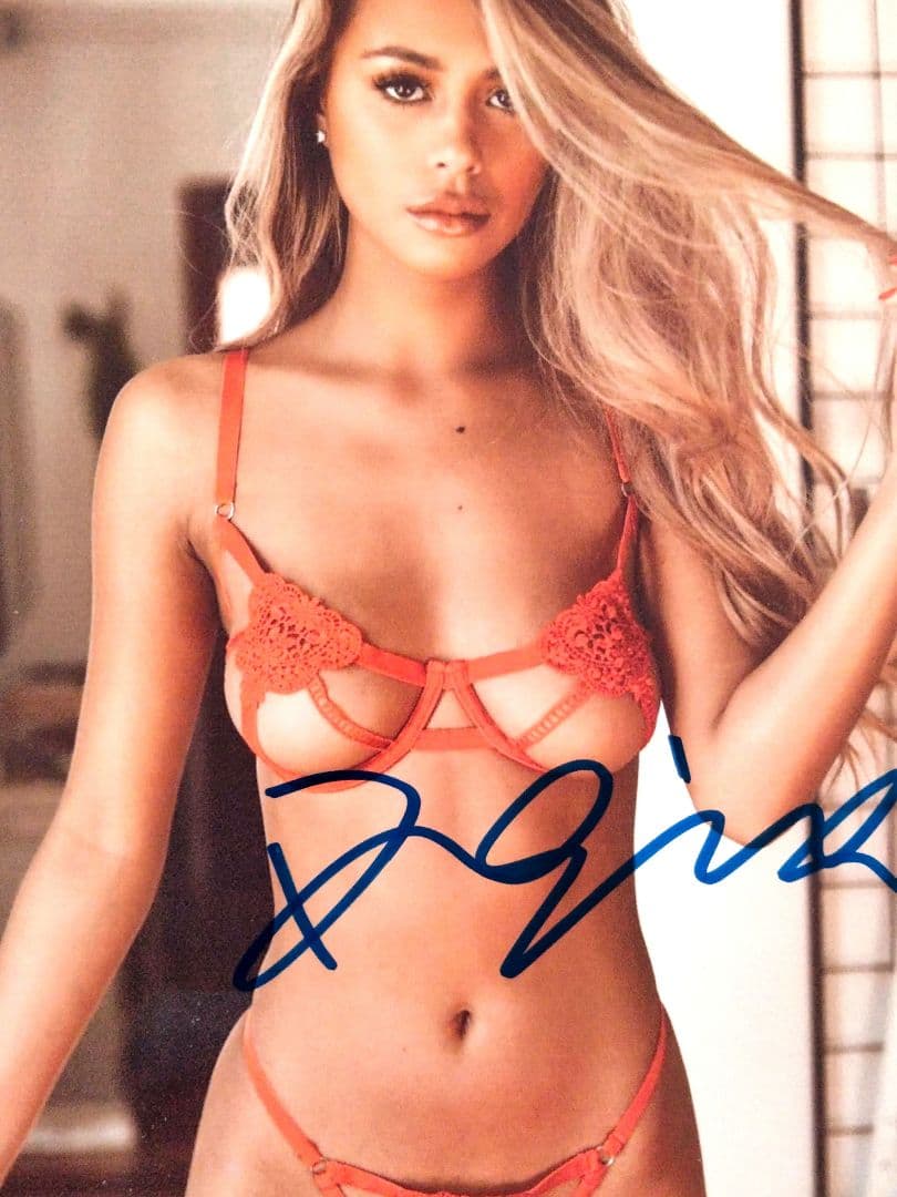 デジレ・シュロッツ直筆サイン2Lサイズ写真…