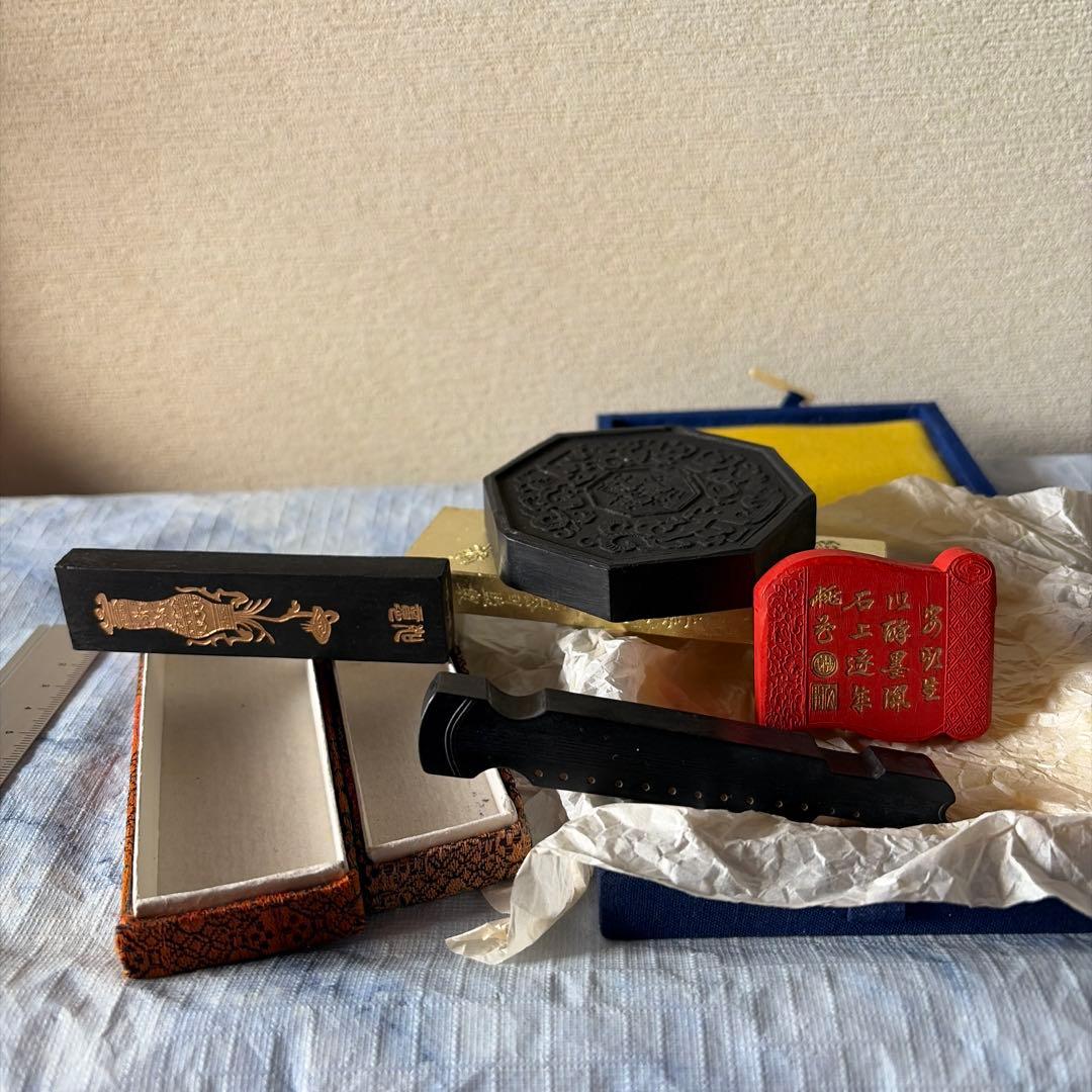 墨　唐墨　朱墨　中国　書画　習字　硯　China