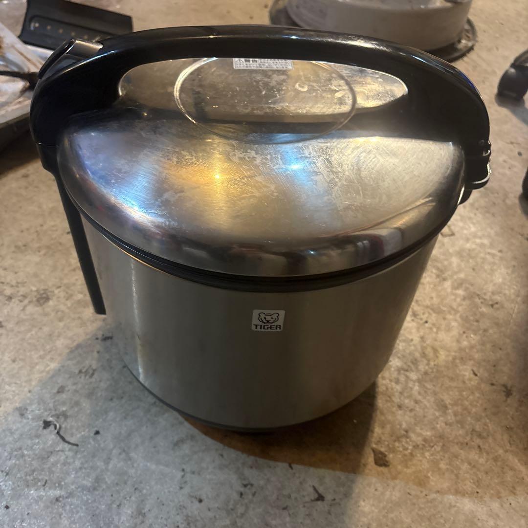 タイガー　炊飯ジャー　2023年製　JCC-270P ステンレスXS 1.5升