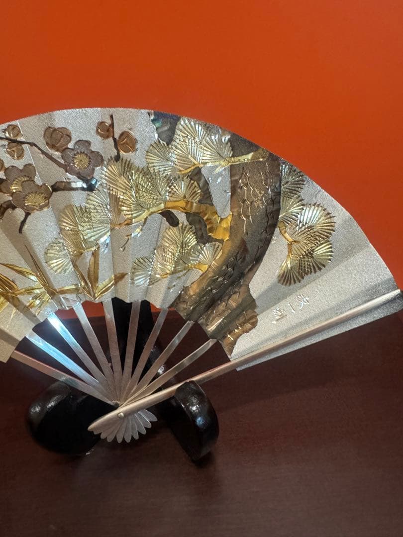 1643   純銀 光則作 ★ 松竹梅 扇 ガラスケース入り 置物 飾物 飾り物