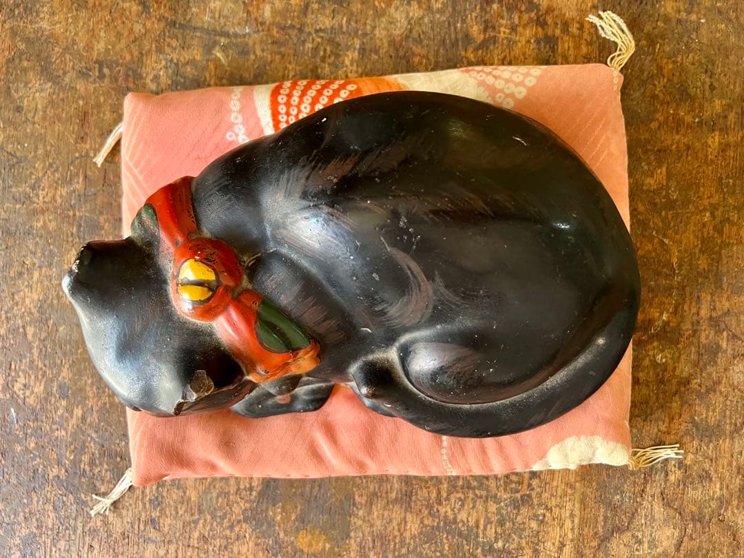 時代　アンティーク　黒猫　眠り猫　置物　レトロ　古道具　縁起物