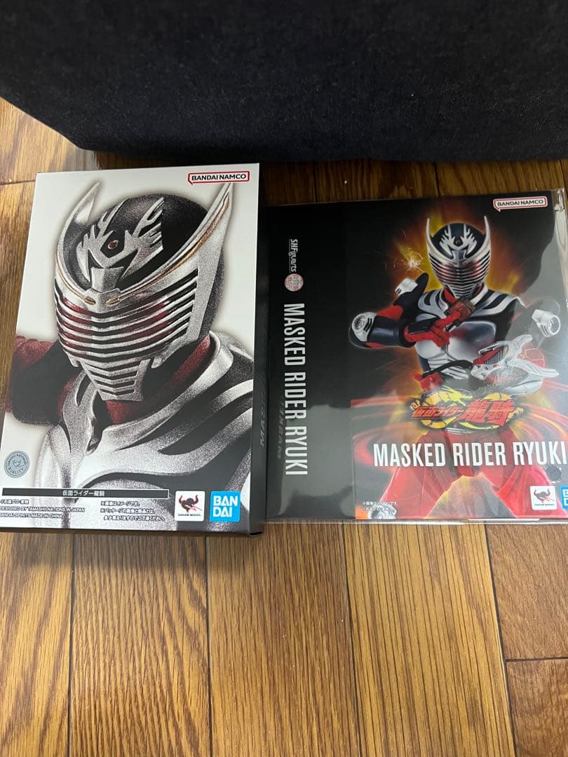 仮面ライダー龍騎　真骨彫製法　スリーブ付き