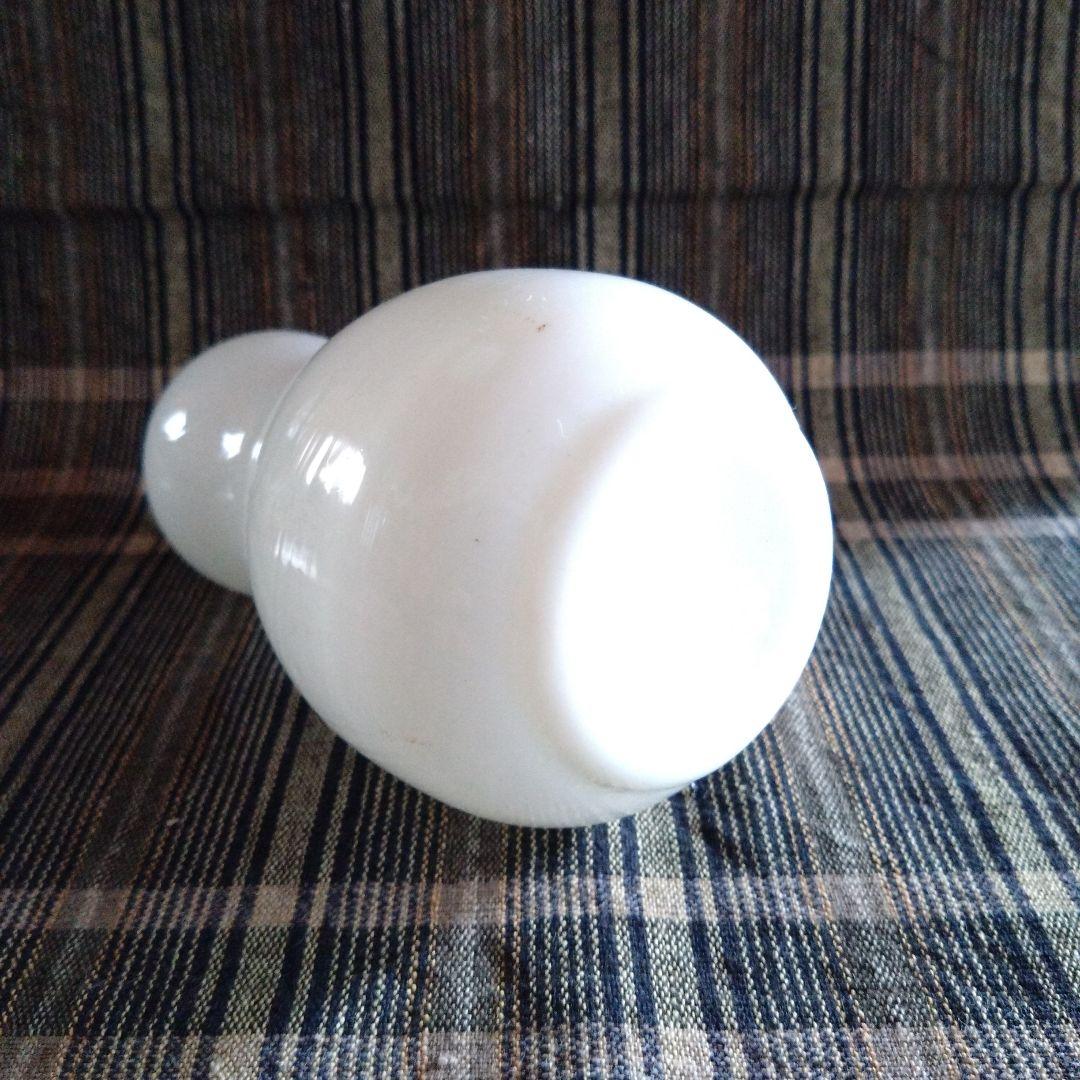 乳白色瓢形ガラス徳利