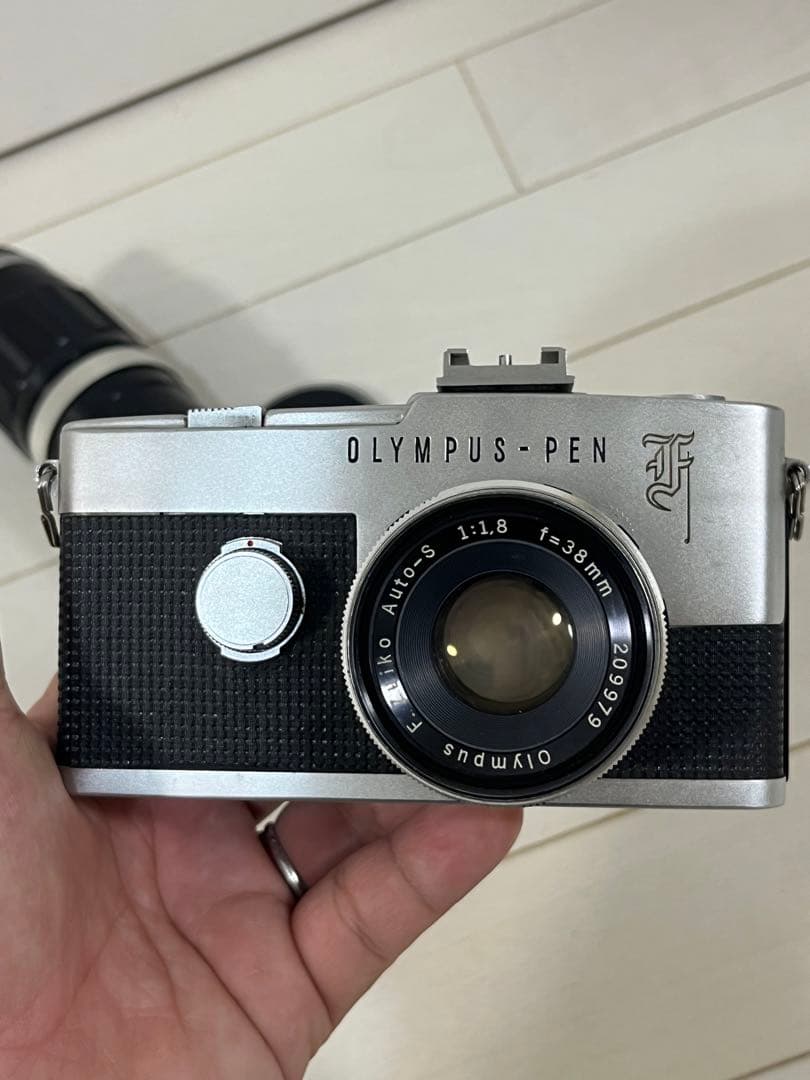 Olympus Pen-F フィルムカメラ &レンズ付き！
