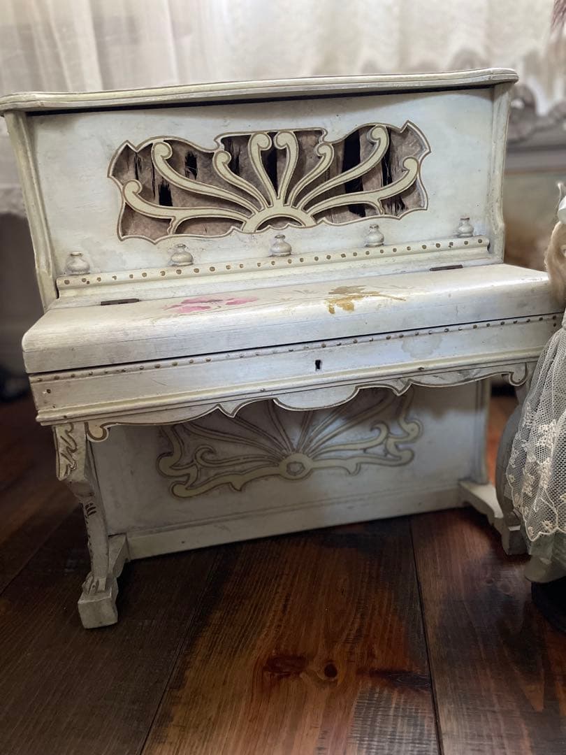 フランスアンティーク家具 ♡アール・ヌーヴォー トイピアノ♡
