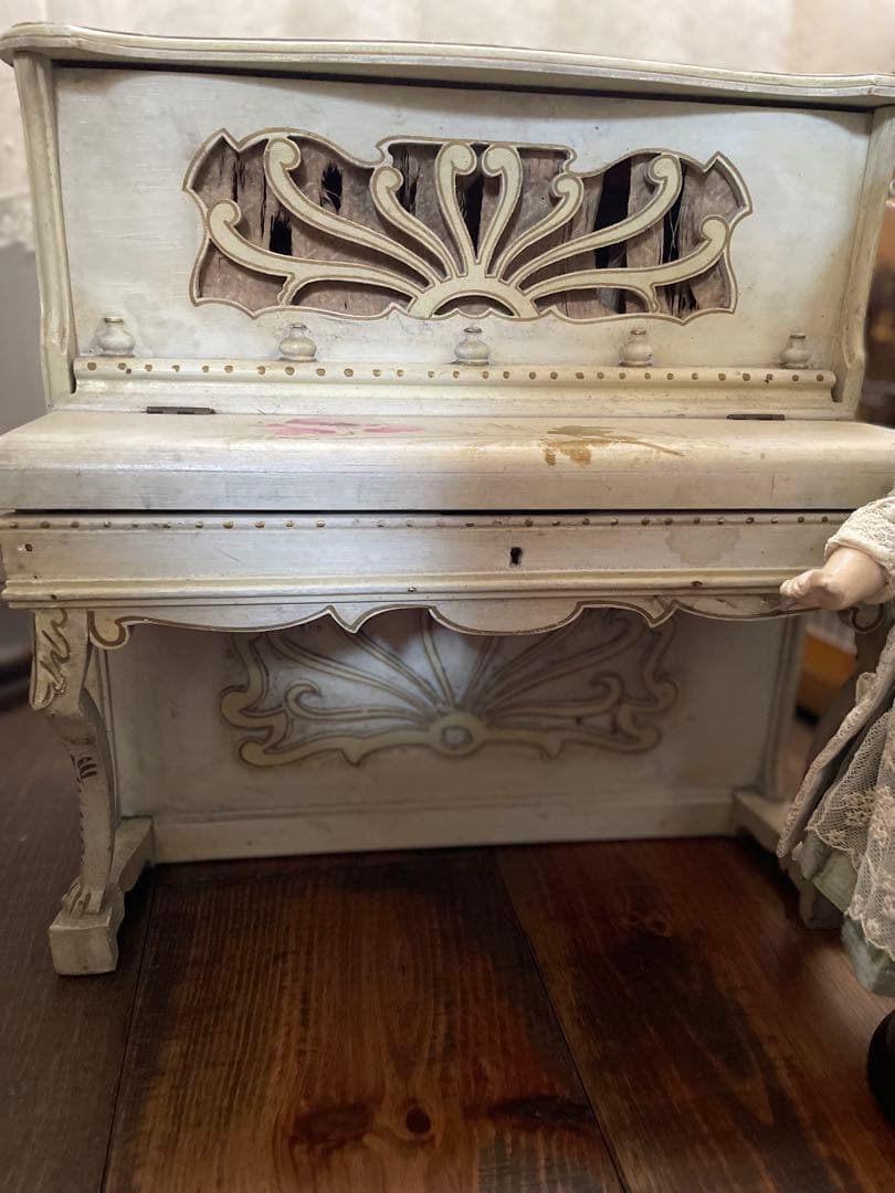 フランスアンティーク家具 ♡アール・ヌーヴォー トイピアノ♡