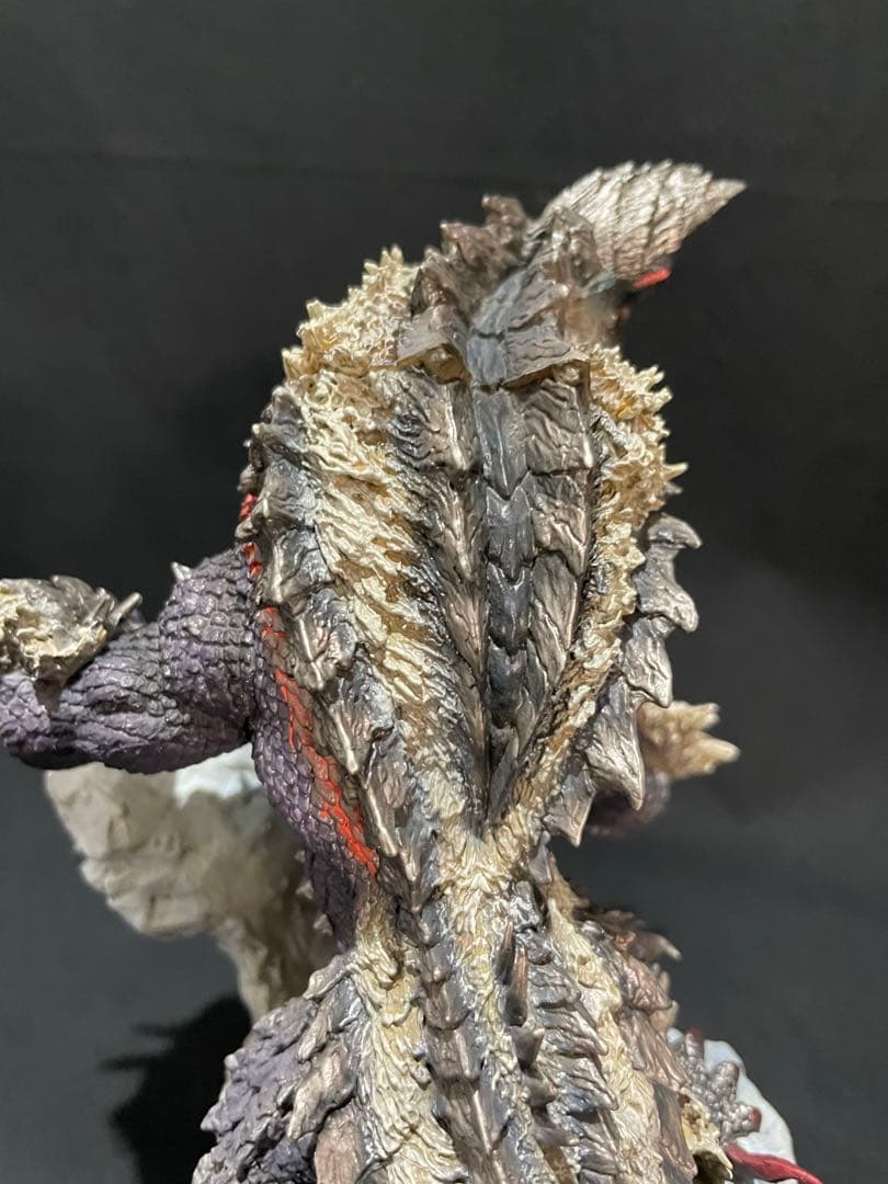 フィギュアビルダー　クリエイターズモデル　獄狼竜ジンオウガ（亜種）