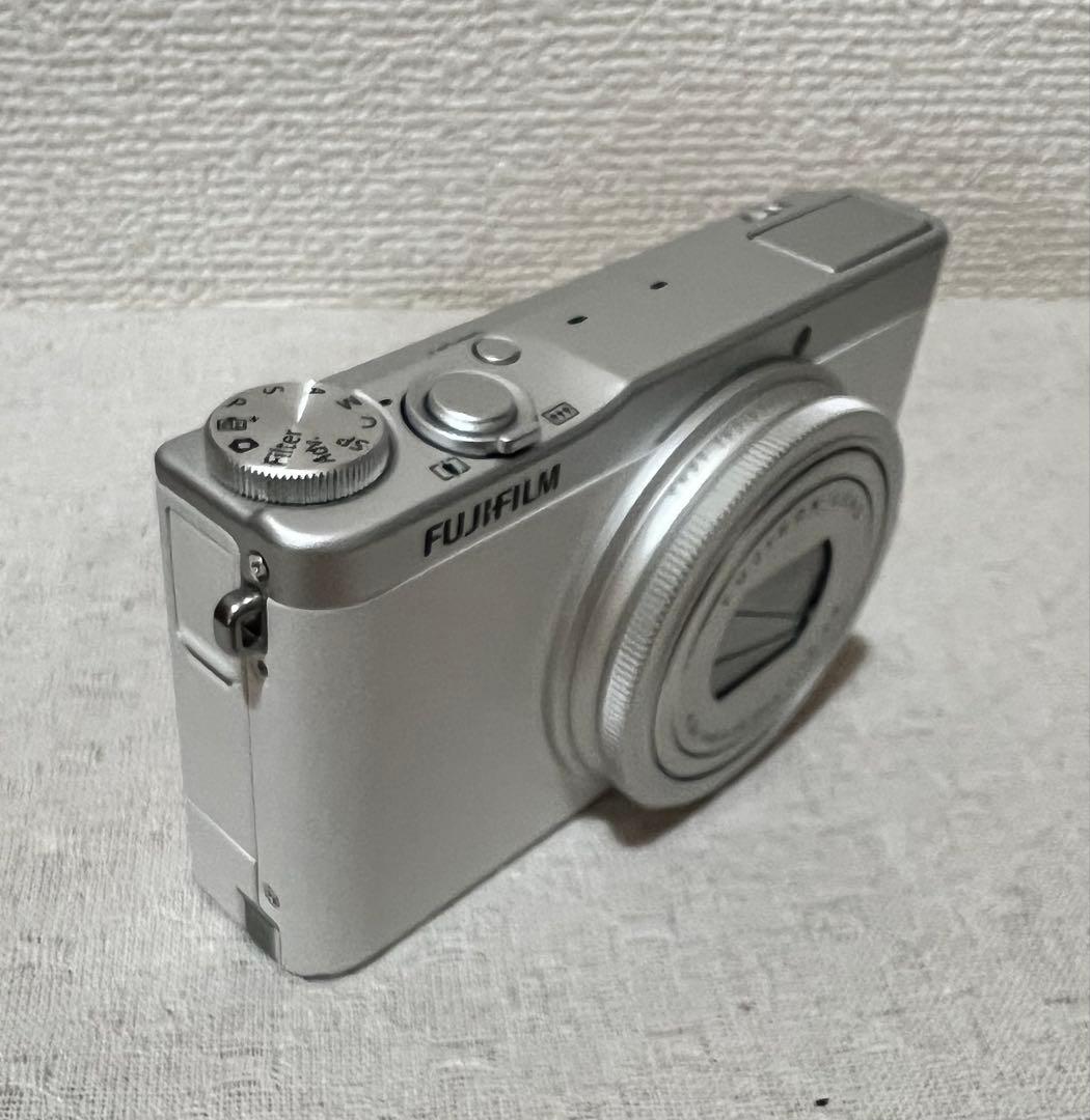 ろくたん FUJIFILM XQ2 コンパクトデジタルカメラ