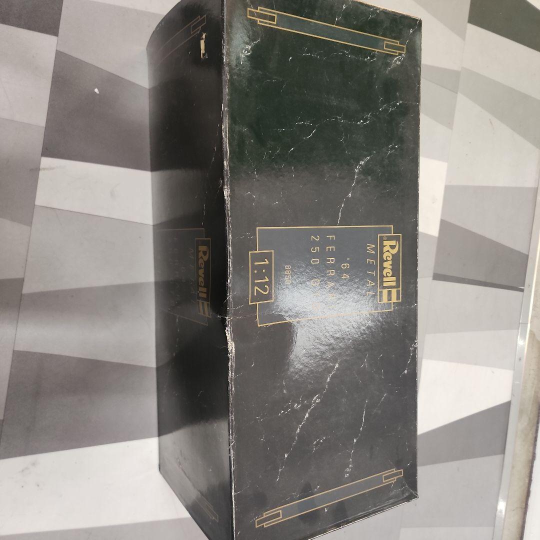 Revell Ferrari 250 GTO 1:12 金属製モデルキット