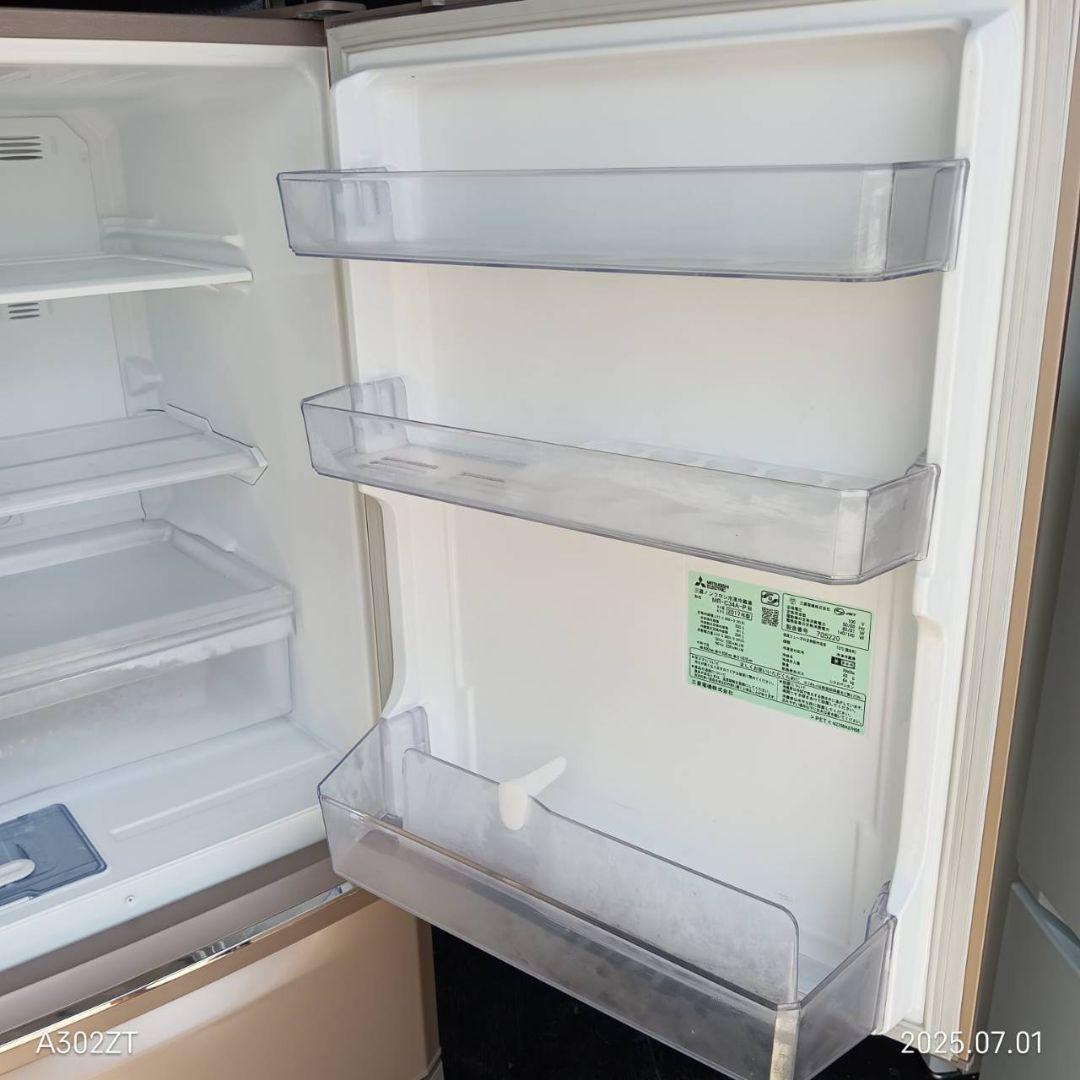 2048設置まで対応 三菱　人気モデル　大型冷蔵庫自動製氷機能付き　335L