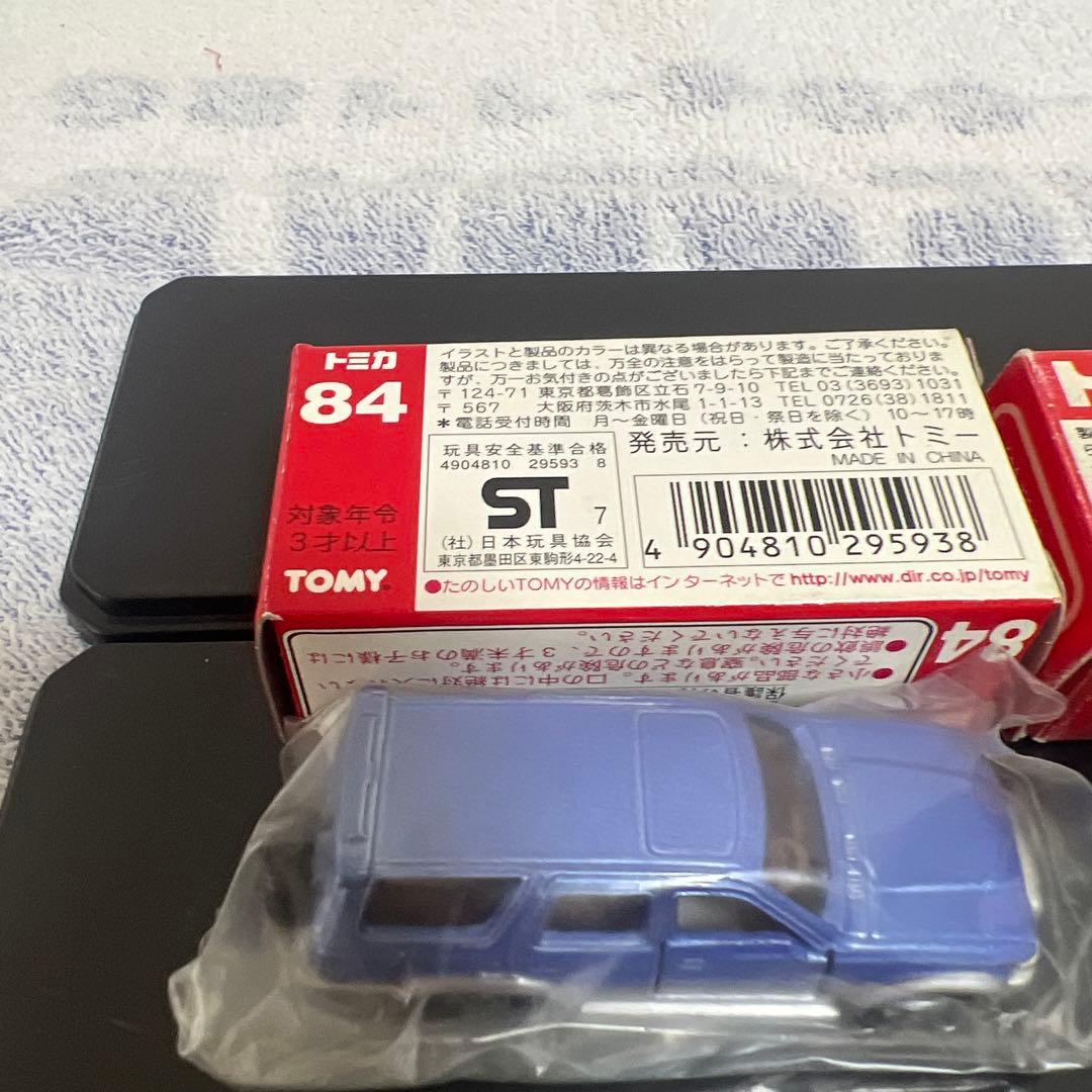 トミカ　ハイラックスサーフ　２台　赤箱　絶版　84 ミニカー　希少