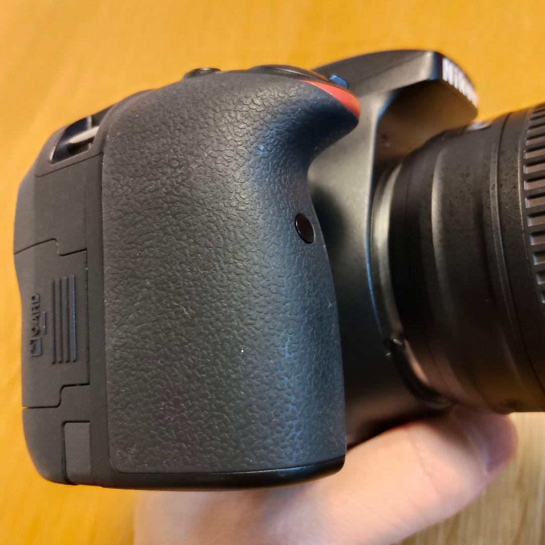 Nikon D3300 レンズキット + 望遠レンズ 70-300mm