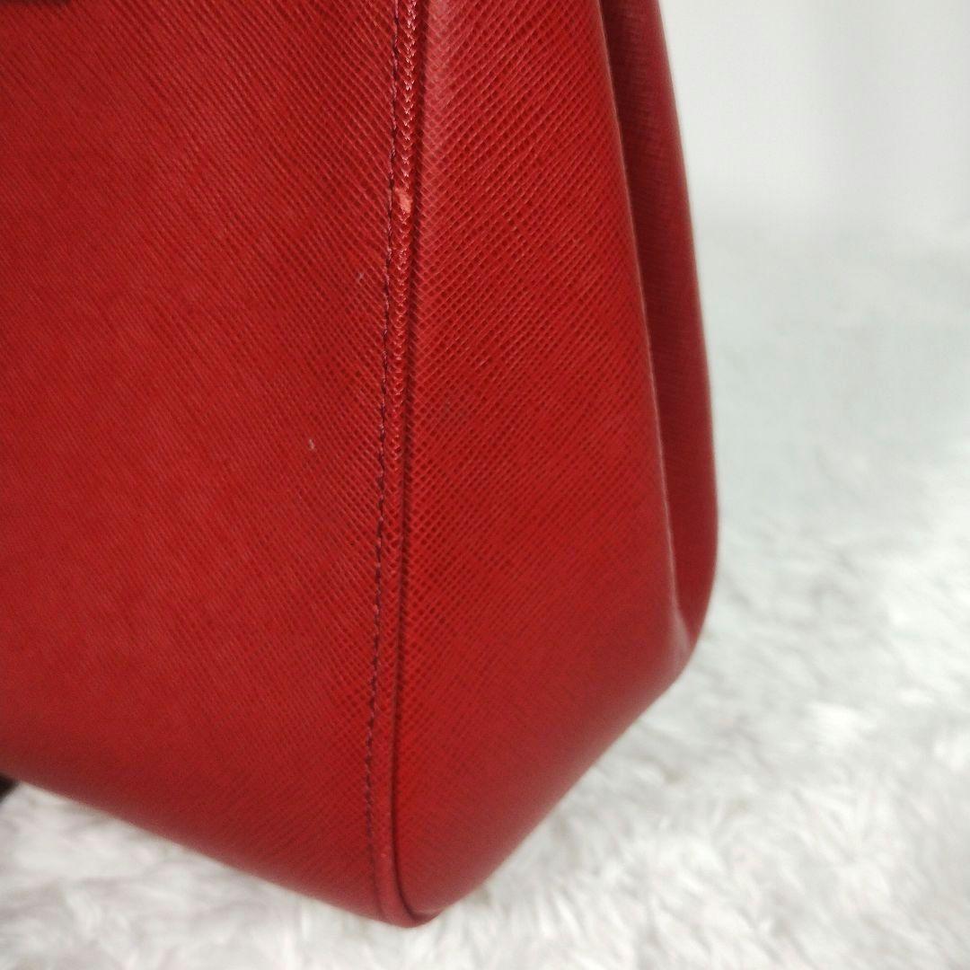 BURBERRY レザー ハンドバッグ メタルロゴ 赤 ノバチェック A4可