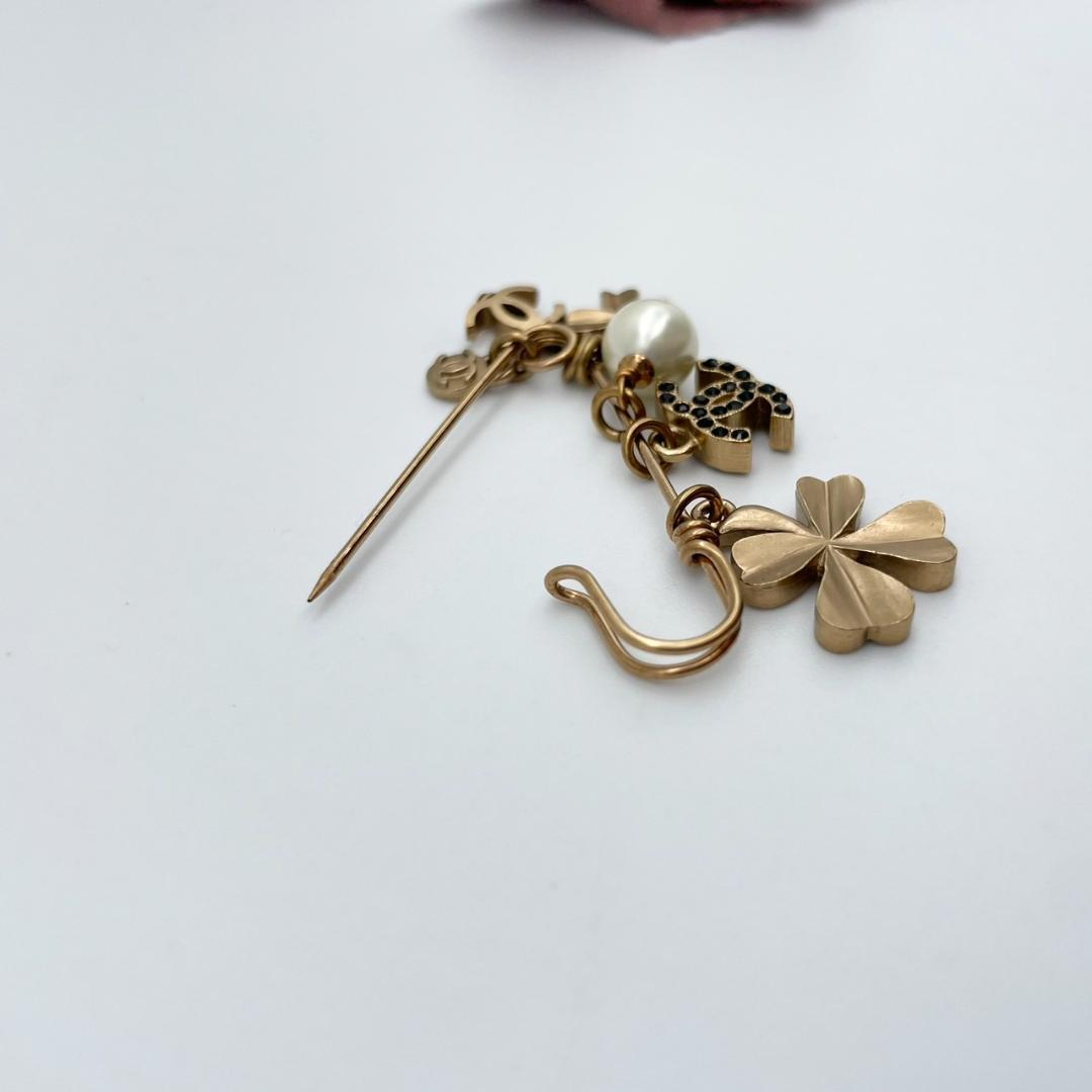 【希少】CHANEL　シャネル 安全ピンモチーフ　ブローチ ココマーク