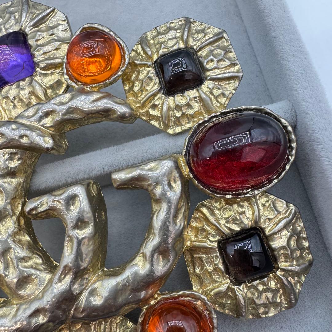 【ヴィンテージ】GUCCI ブローチ　カラーストーン　GG ゴールド　大きめ