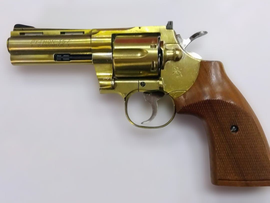 コクサイ コルトパイソン 357MAGNUM　４インチモデルガン (絶版品）