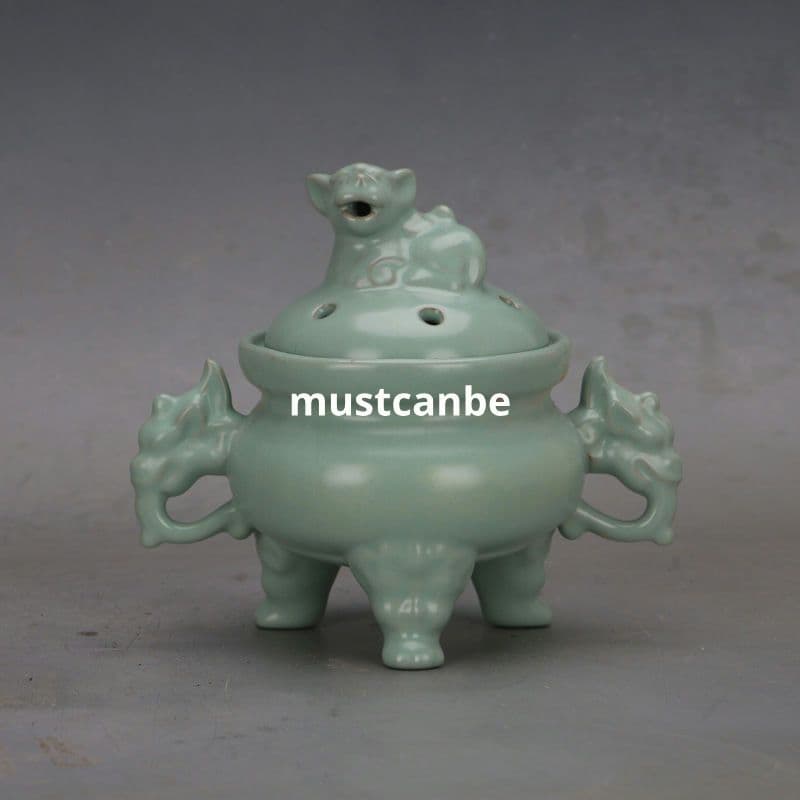 宋汝窯清涼寺青釉猊下透かし香炉 室内薫香炉 現代工芸品 置物