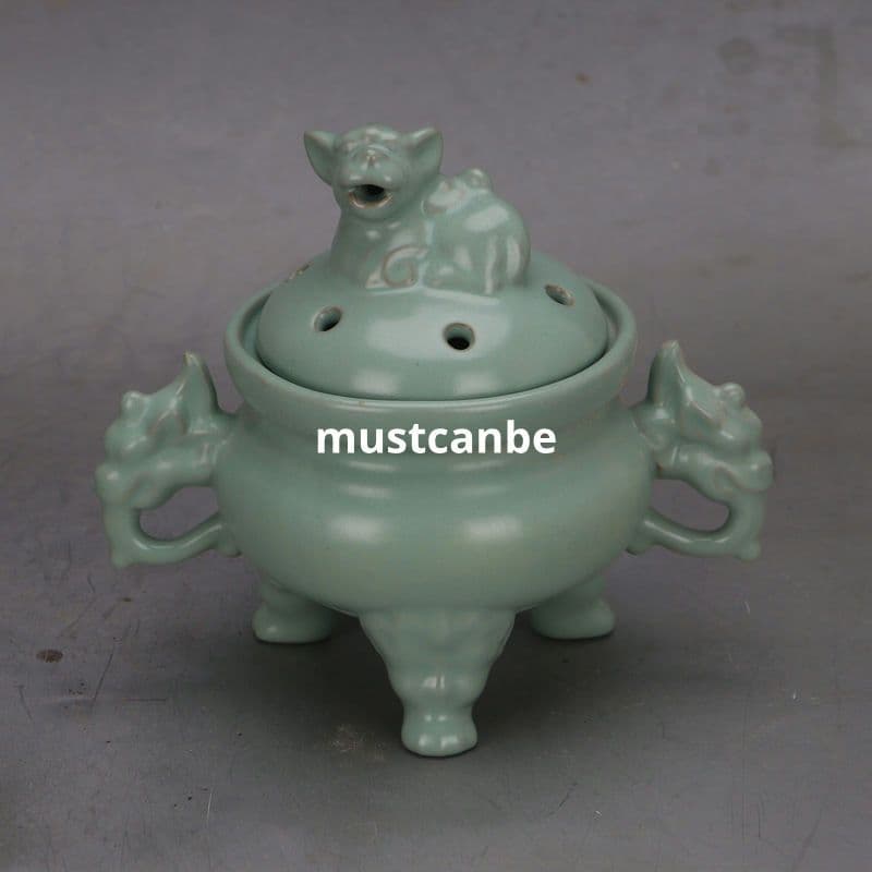 宋汝窯清涼寺青釉猊下透かし香炉 室内薫香炉 現代工芸品 置物