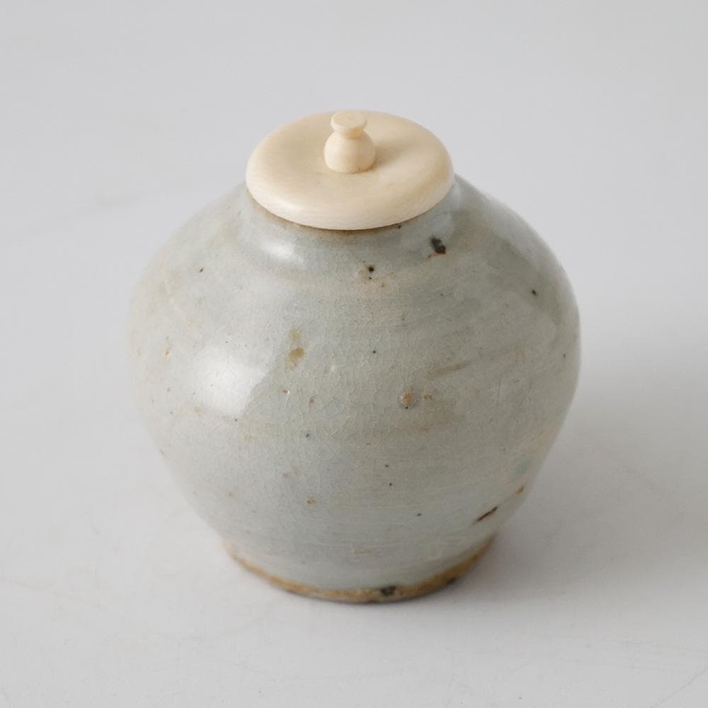 時代 朝鮮美術 李朝 茶入 李朝白磁 時代箱 茶道具 小壷 古玩仕覆黄布 げ蓋