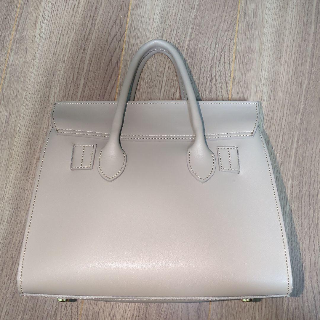 【美品】ヴィオラドーロ ハンドバッグ ベージュ TRERO / V-1514