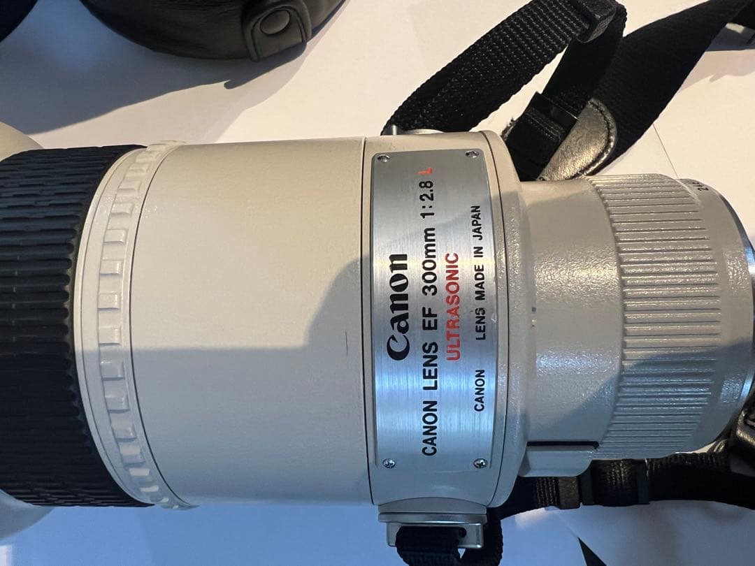 CANON EF300mm F1:2.8 L USM 単焦点レンズ
