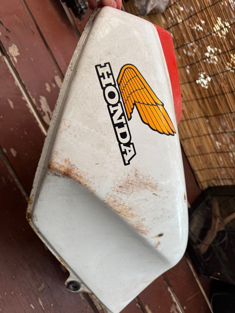 HONDA NS250R タンク