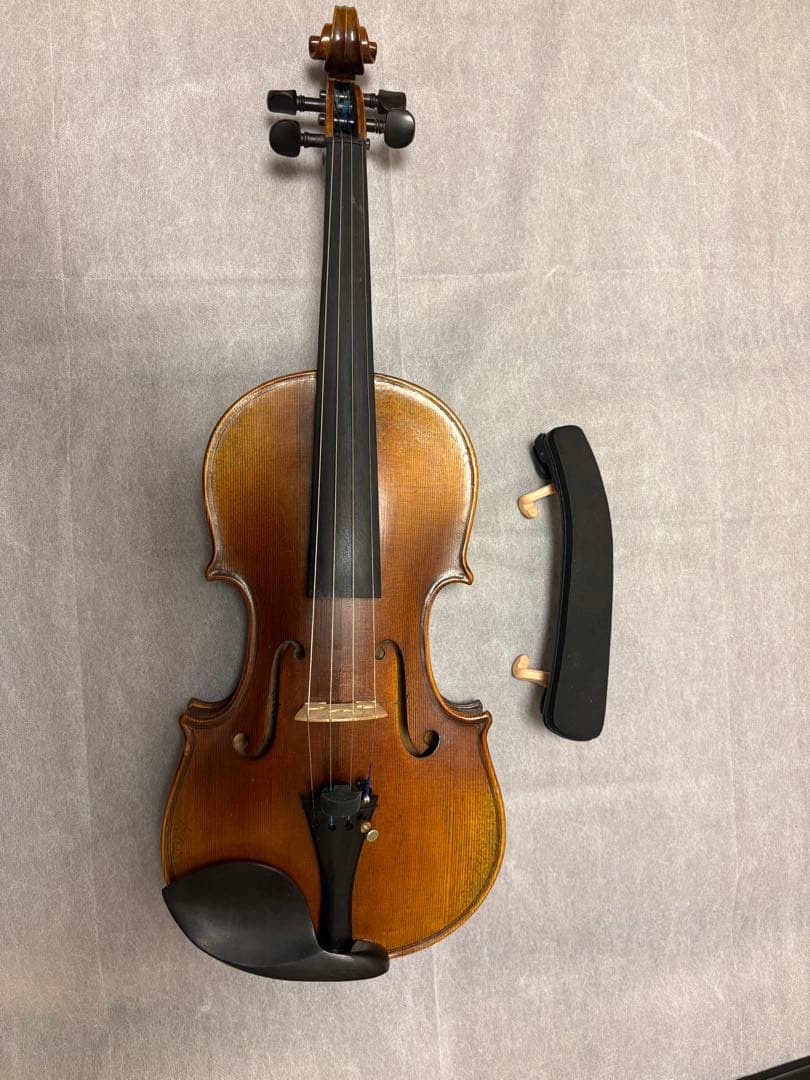 バイオリン 1/2サイズ 初心者セット 弓2本・肩当て・チューナー・予備弦・教本