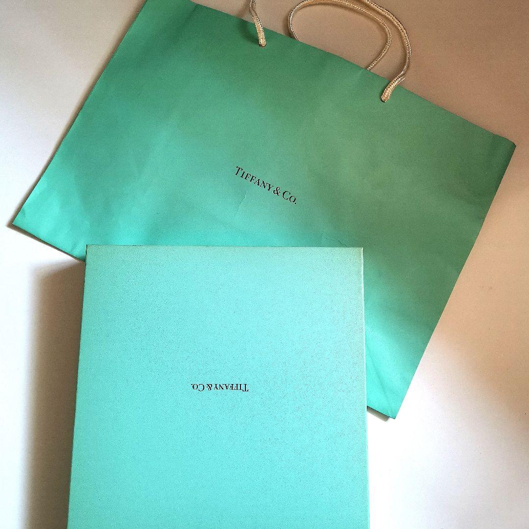 未使用・未開封　ティファニー 新品・ブルーリボン スクエア プレート 皿 24