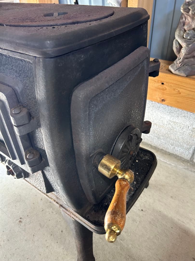 鋳鉄製薪ストーブ 4バーナー ハンドル付き　引き取り限定！