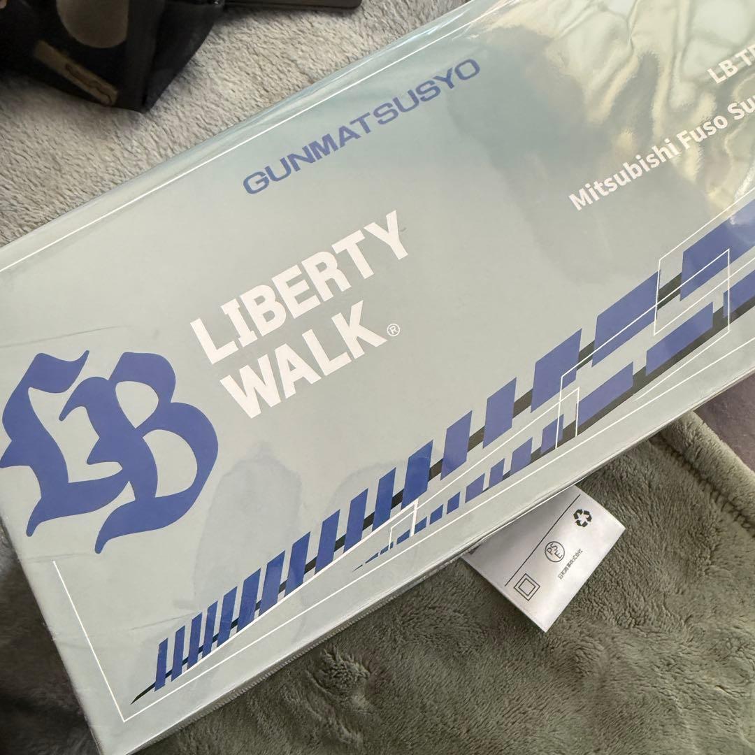 GCD 1/64 東京オートサロン2026 LBWK トラック 三菱ふそう