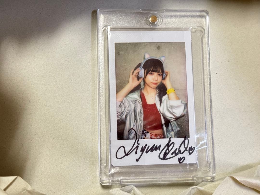 Liyuu サイン入りチェキ「Fo(u)r YuU」