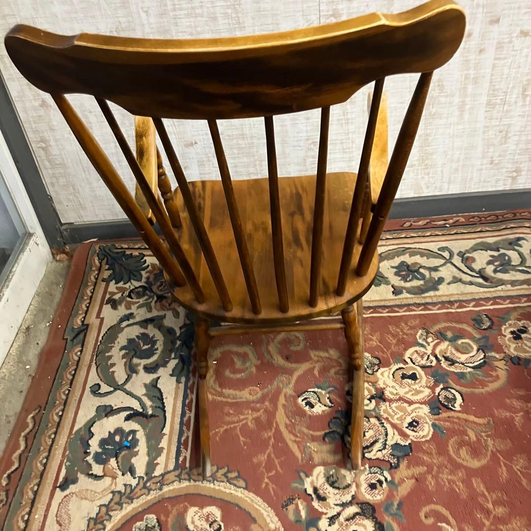 木製ロッキングチェア クラシックデザイン 肘掛け付き