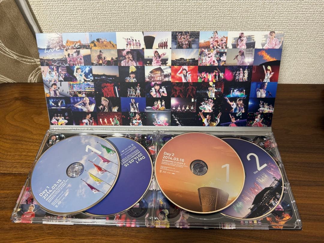 1月限定値下げ！ももクロ国立ライブＴシャツとライブBD、写真セット