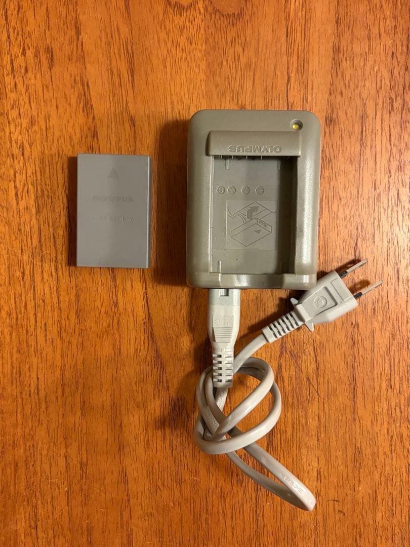 【OLYMPUS】 PEN E-PL2 ブラック