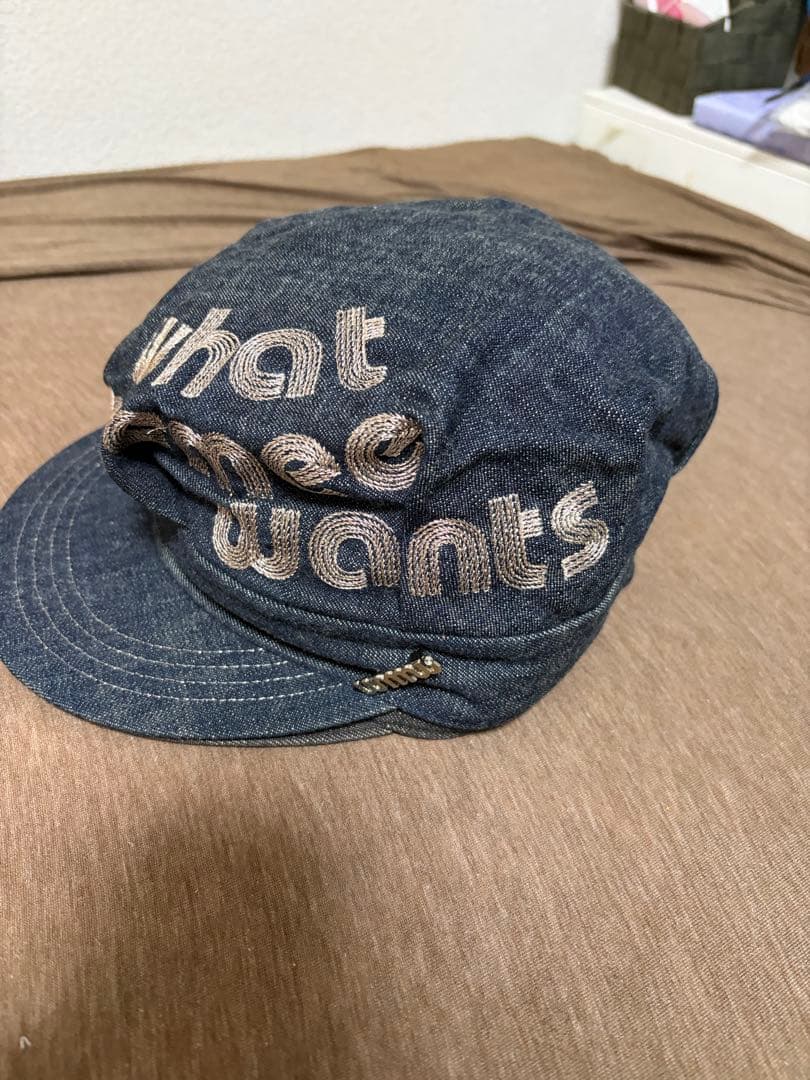 WMMW 吉田美和　キャスケット帽デニム生地　ブローチ付き