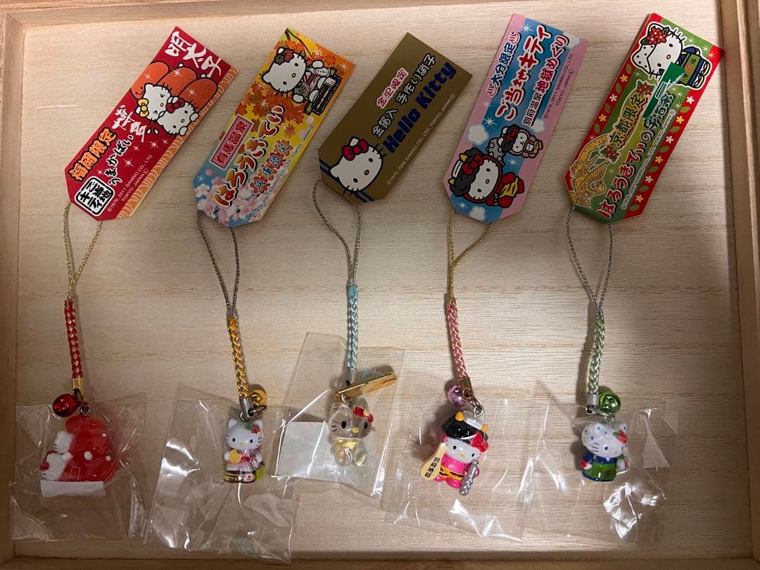 ご当地キティ　ハローキティ ストラップ セット　52個　まとめ売り