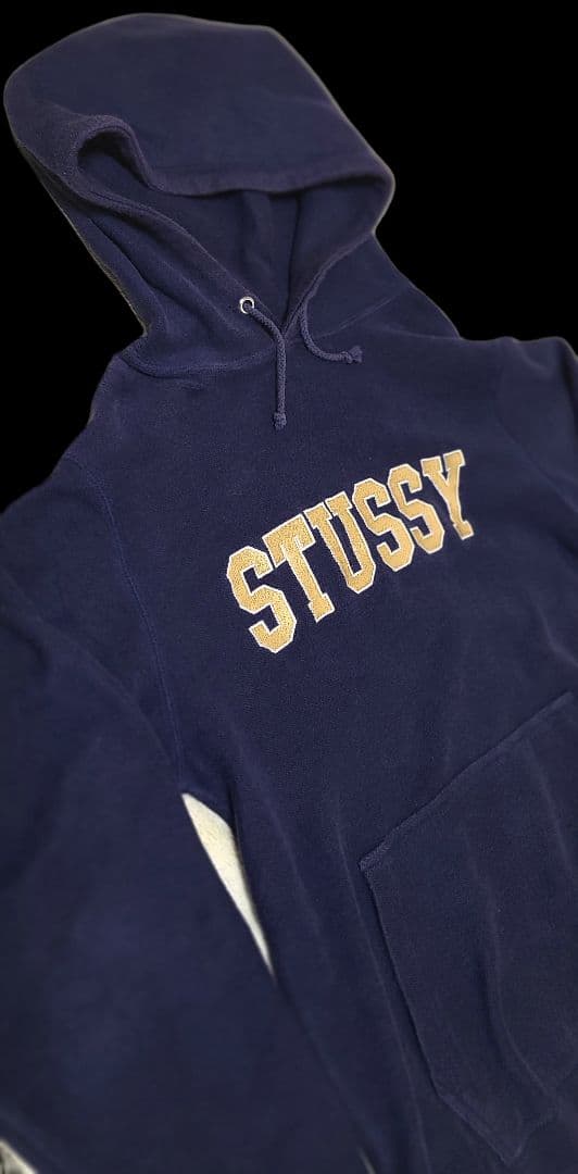 old stussy foodie センターロゴ 黒タグ y2k パーカー 短丈