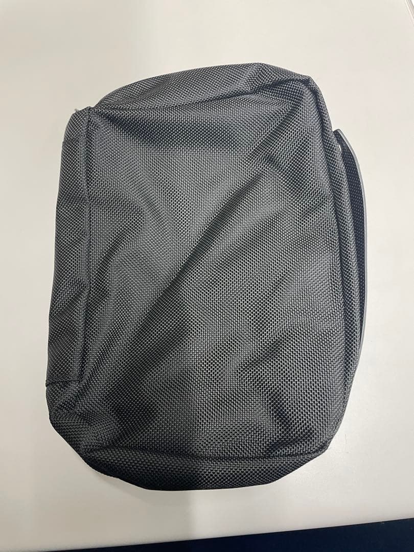 TUMI トラベルポーチ￼