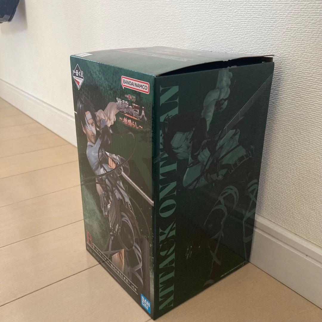 美品　進撃の巨人　一番くじ　〜地鳴らし〜　B賞　リヴァイ　　フィギュア　新品