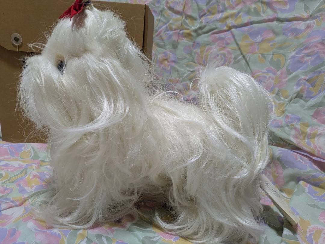 マルチーズ　わんちゃん　置物　ぬいぐるみ