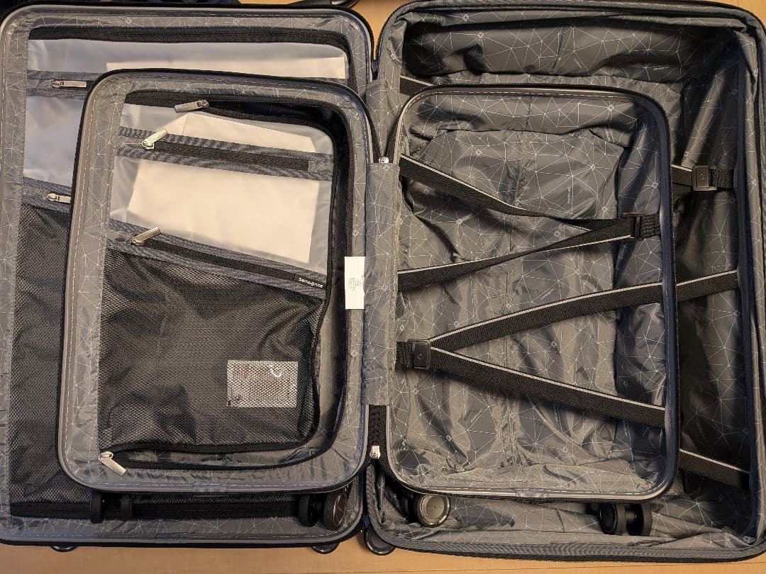 Samsonite キャリーケースセット シルバー27と20インチ 2ピース