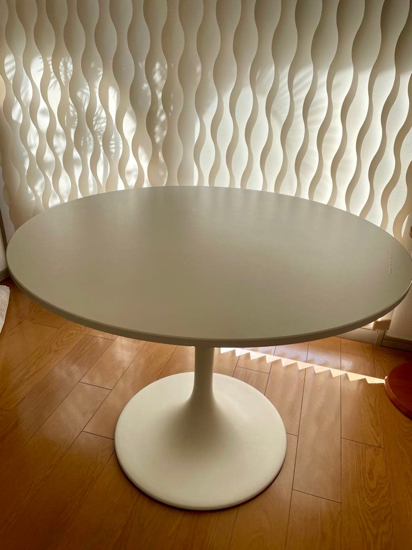 IKEA ドクスタ　丸テーブル　103センチ　ホワイト