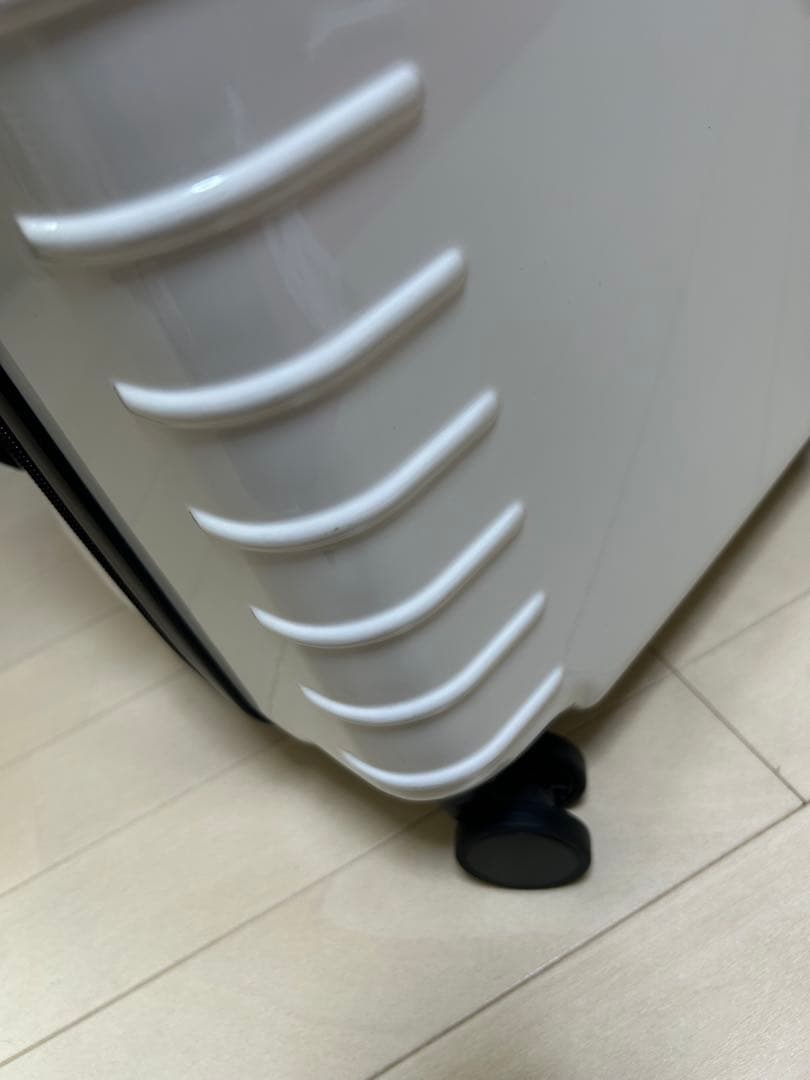 美品ACEスーツケース機内持ち込みSサイズ33L 白