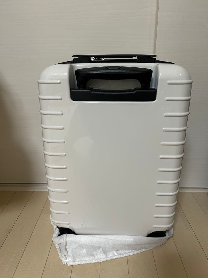 美品ACEスーツケース機内持ち込みSサイズ33L 白