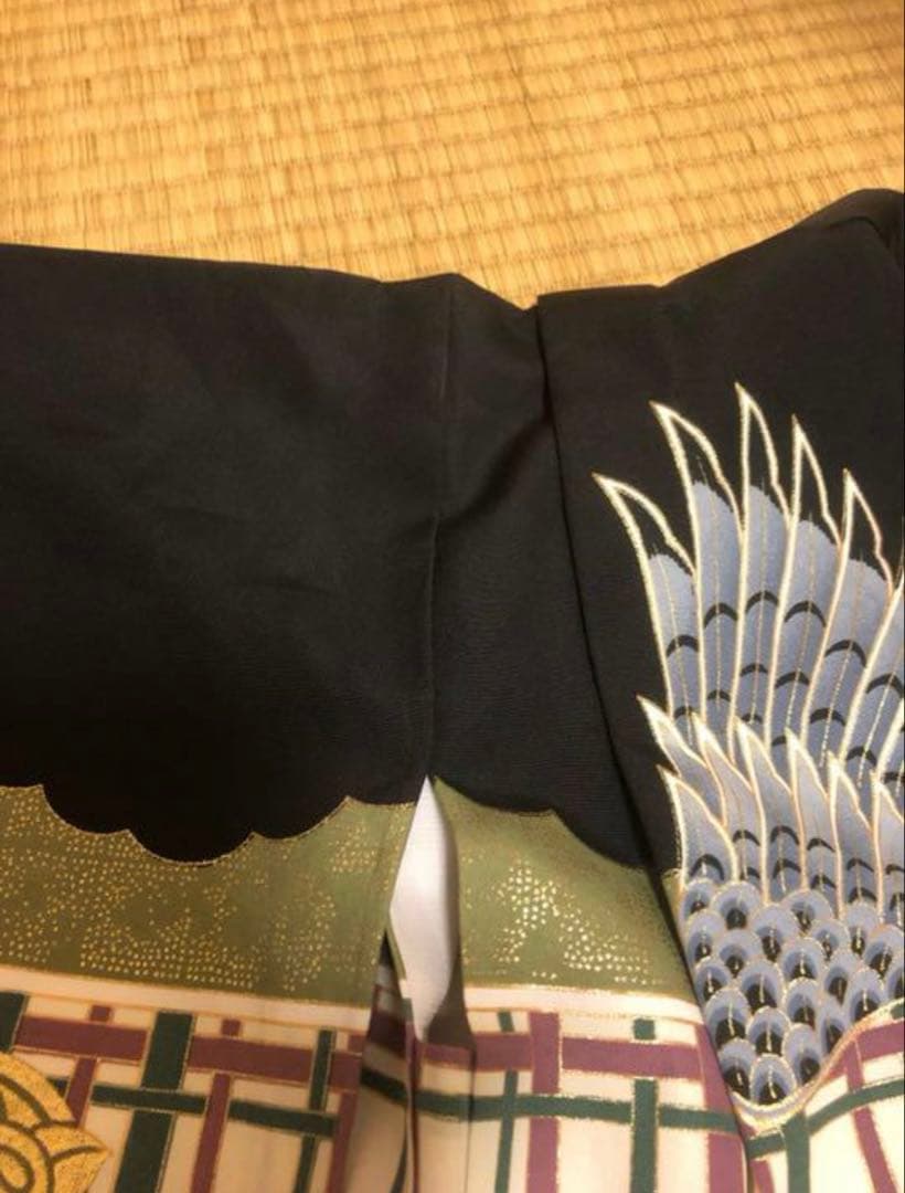 七五三　五歳　男の子袴セット一式　小柄　黒に緑　華やかな袴